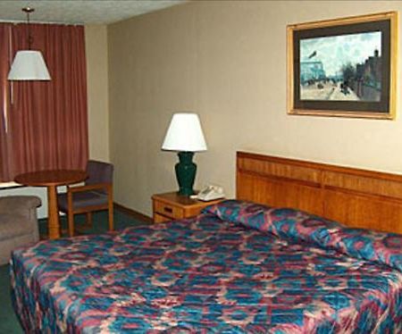 מסקיט Spanish Trails Inn חדר תמונה